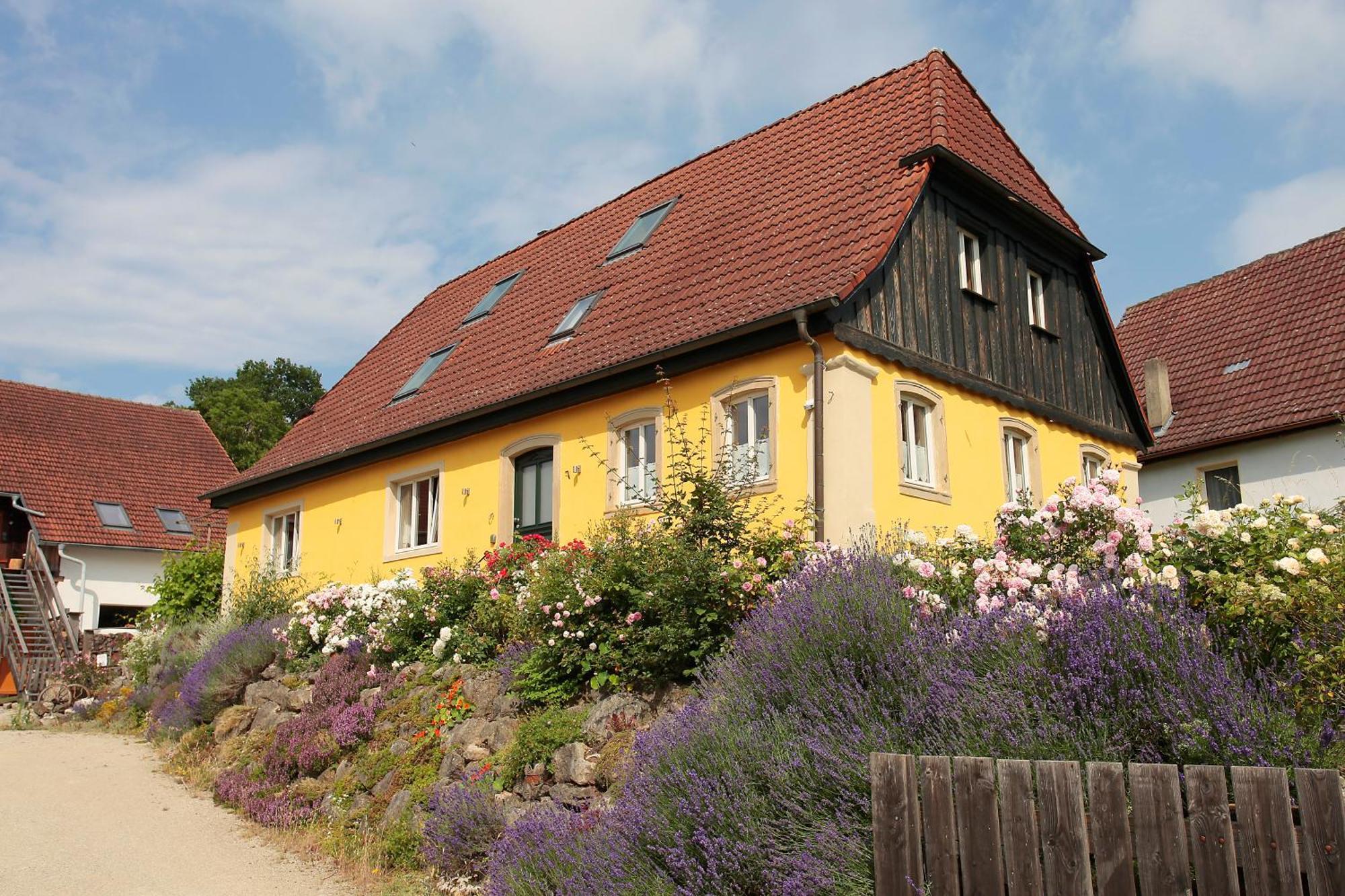 Gemuetliches Apartment Mit Galerie Im Ferienhof Litzendorf Buitenkant foto